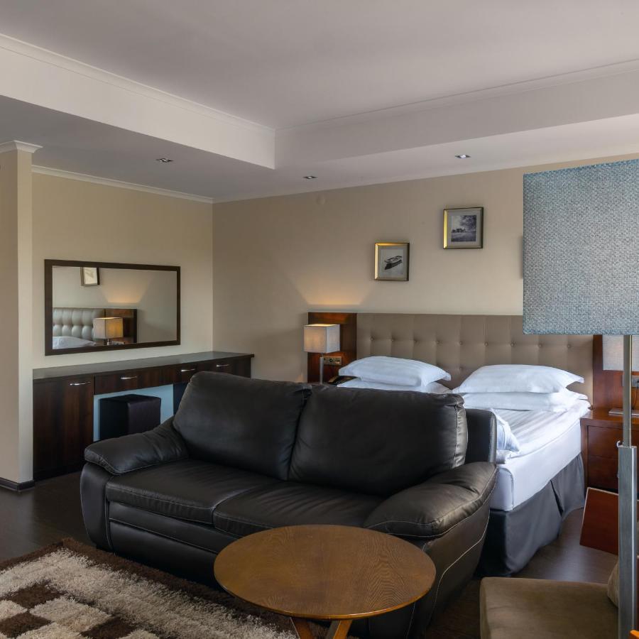 Park House Otel Barmashino Dış mekan fotoğraf